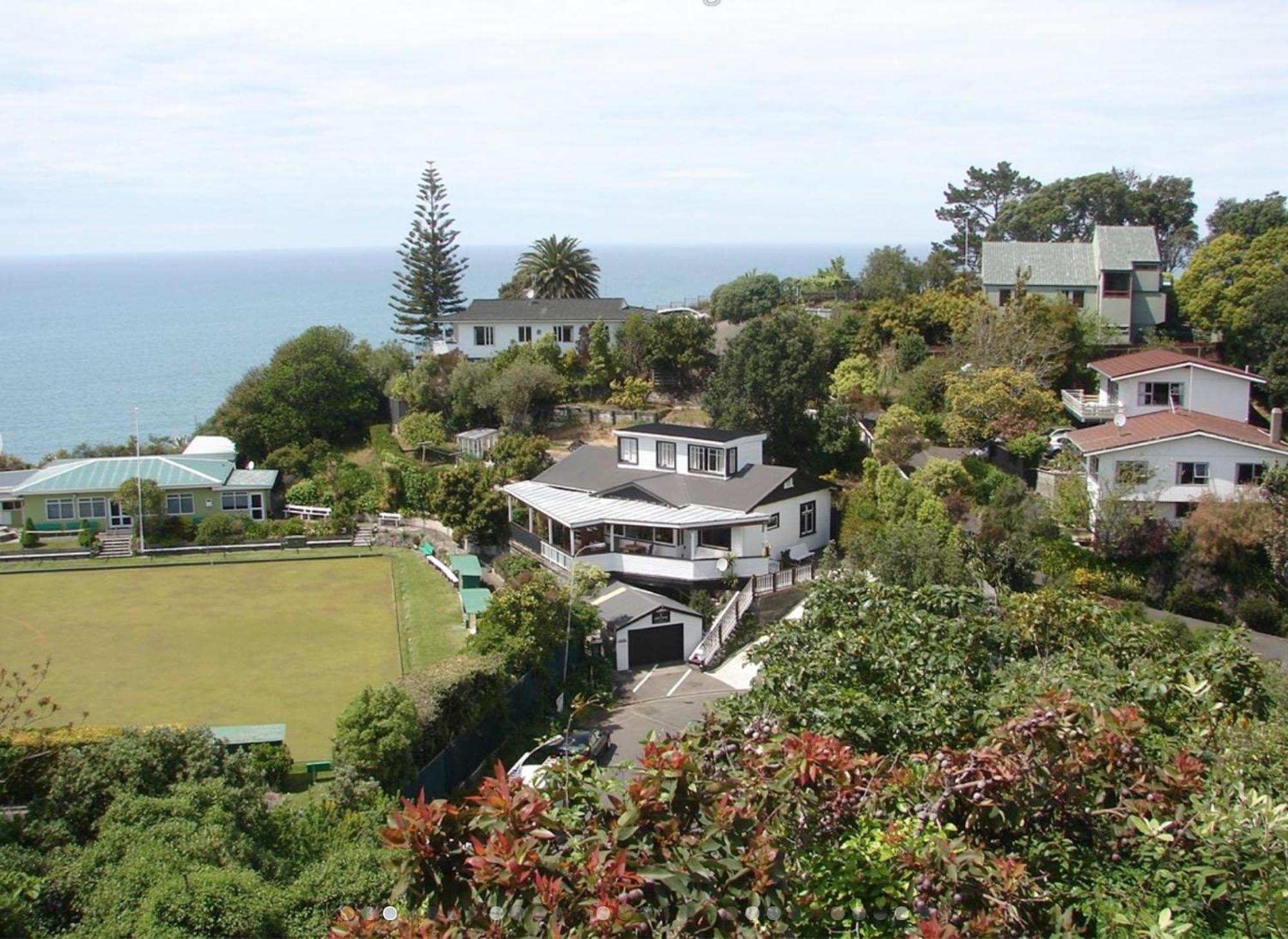 Bluff Hill Lighthouse B&B Napier Bagian luar foto